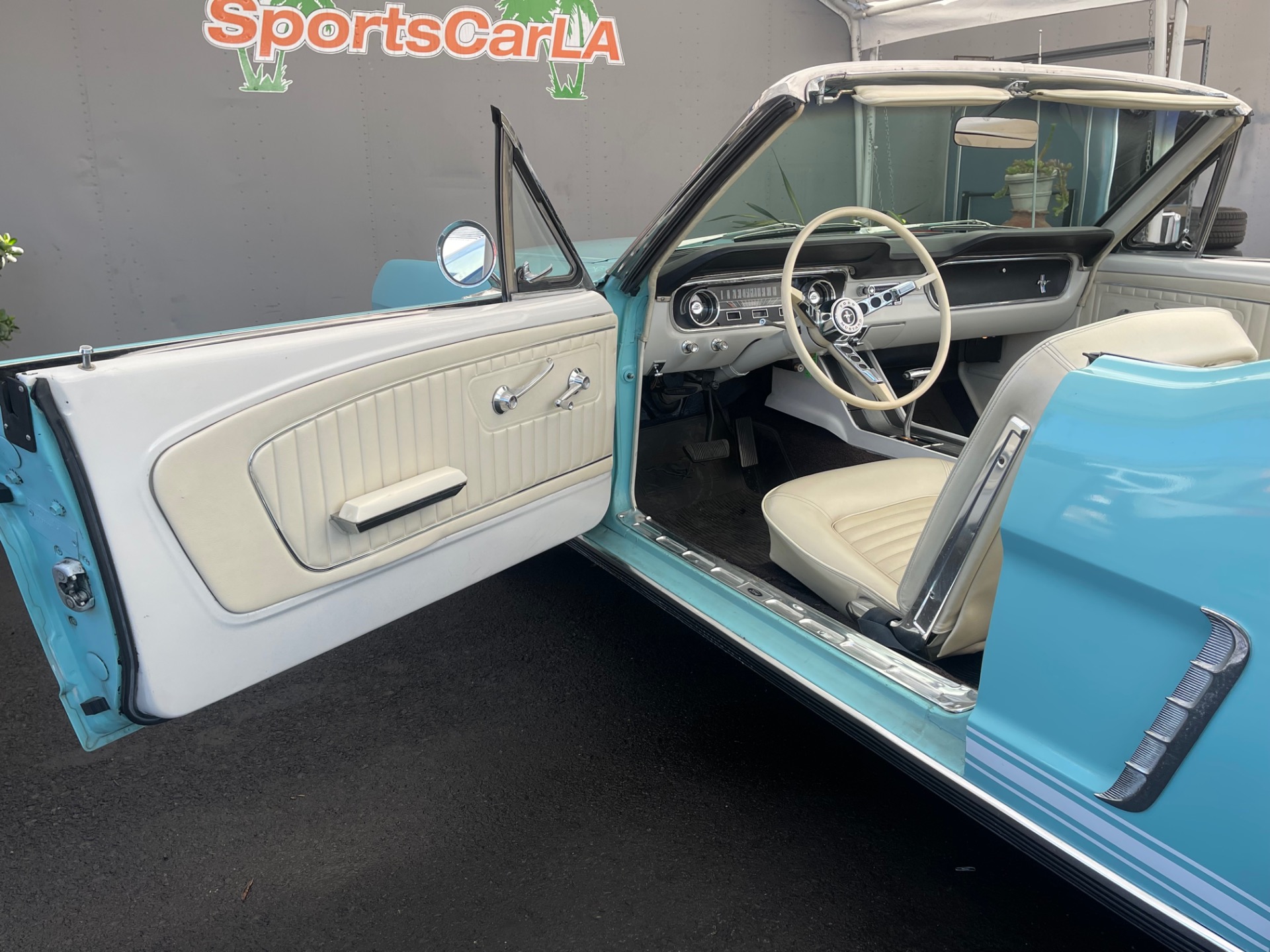 Used 1965 FORD MUSTANG